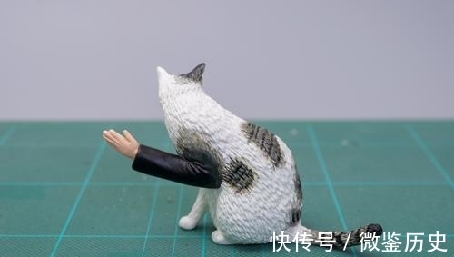 还原|全球的猫都想屏蔽这个日本人,他到底做了多少沙雕手办?