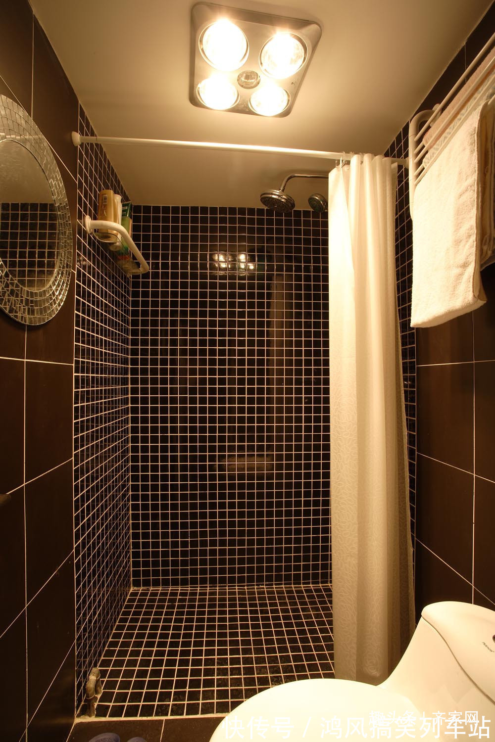 简约风|60平小户型简约风，两台电脑，两把高脚椅，适合情侣的小家！