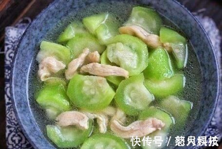鲜味美|它和丝瓜配着一起煮绝配,汤鲜味美,成本不到10块钱,夏天吃有口福了