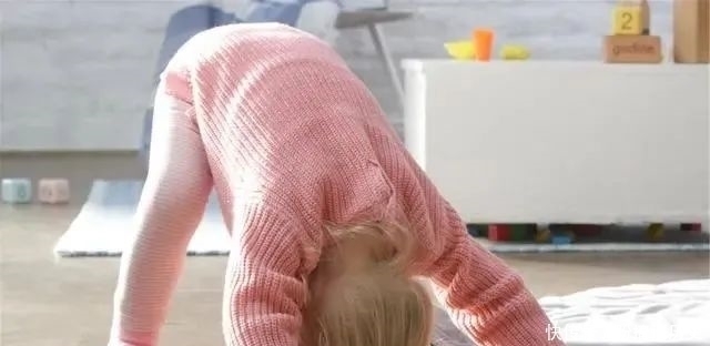 家长|可怕的两岁!孩子为什么有这种奇怪行为?