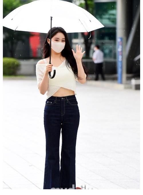 br「MD PHOTO」 韓國女團Brave Girls成員金玟瑩南侑廷出演SBS電臺節目