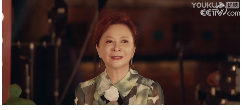 “國臉”剛強(qiáng)綜藝節(jié)目首秀鏡頭被剪光，小尼社交賬號(hào)早見端倪