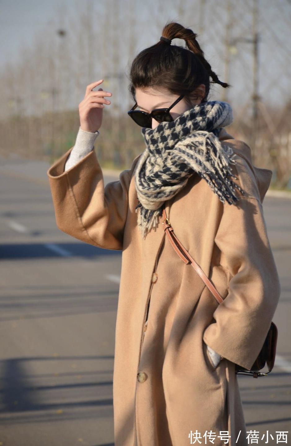 清爽|三四十岁的女性会穿“长款大衣”更优雅,搭配裤子、半身裙,真美