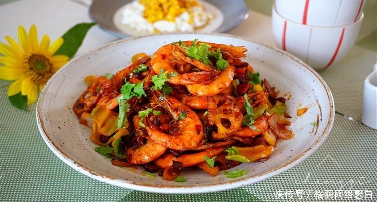 制作步骤|入秋后,吃鸡鸭鱼肉,别忘记吃它,20元1斤,家人常吃大有裨益