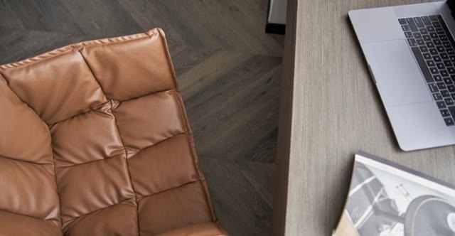 衣帽间|这是我见过最新潮的家,悬空电视墙,沙发墙、走廊极致利用,聪明!