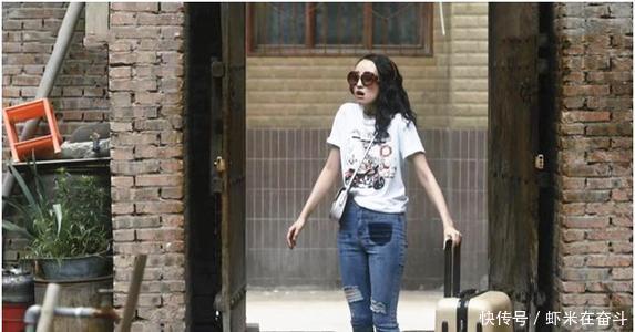 小说|《装台》人设立不住的菊:她在小说里的这3个特点,真的不应该改