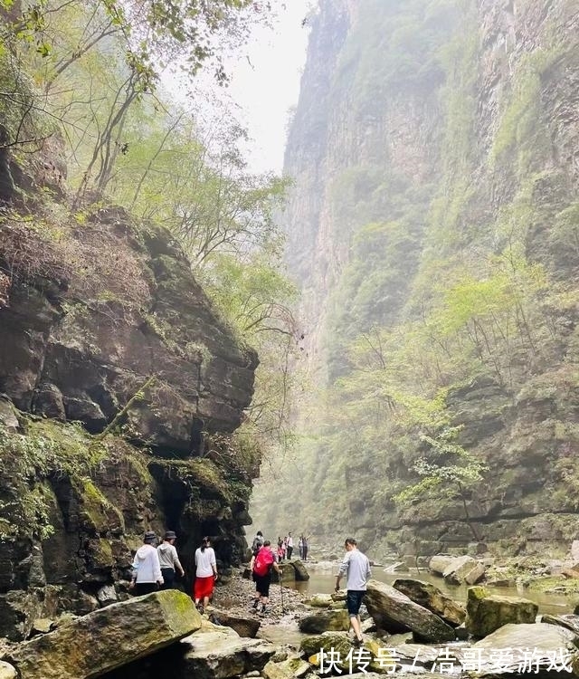 天河瀑布|郑州驴友团徒步南太行抱犊村，穿越太行天瀑群