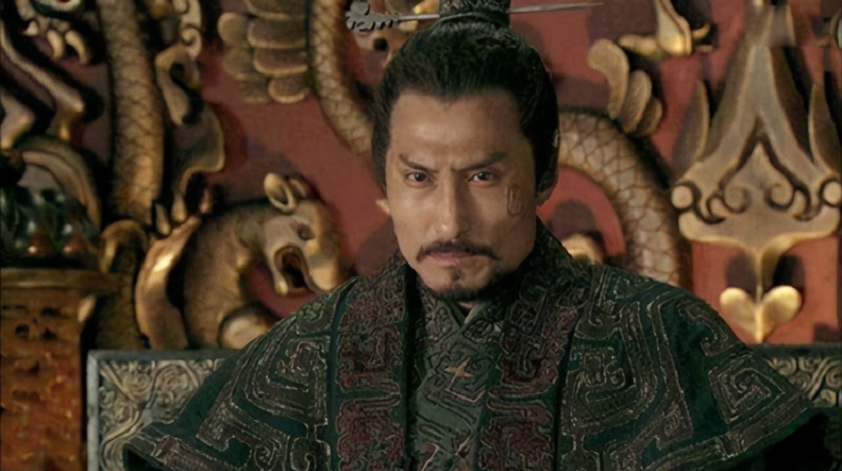 刘邦送给英布一个食盒,英布打开食盒看后心想:不得不反了