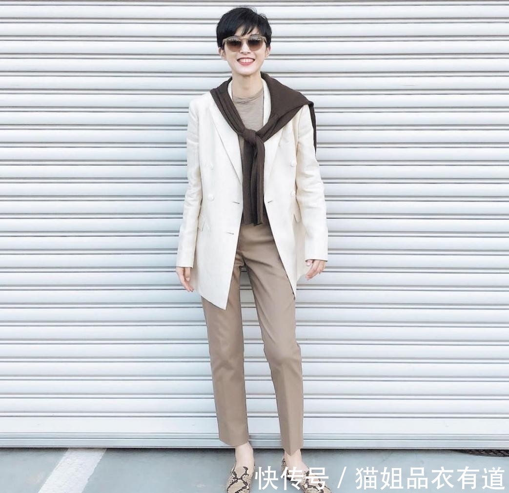 女人|奔四奔五的女人,试试这4种“高级风格”,简单实用堪称时尚范本