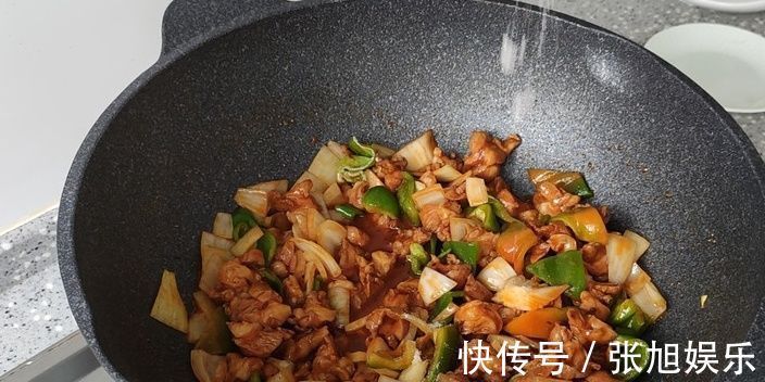 老公下酒菜别再只是花生米了，这个菜比花生米要好吃，解馋又养胃