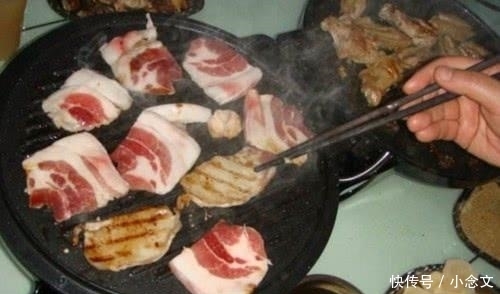 吃烤肉时, 服务员问要不要纸, 这是一种暗语, 不懂就囧了