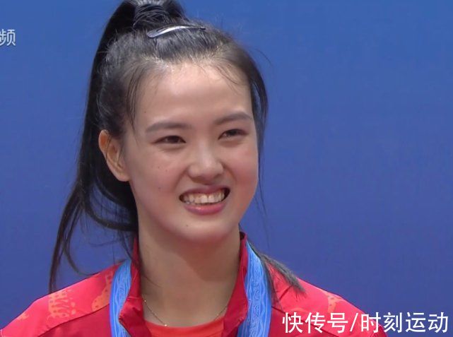 李盈莹|恭喜中国女排新王登基？李盈莹夺冠胜之不武，没袁心玥难赢张常宁