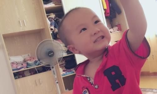 小葵|4岁男童“奶瘾”大，因吃“毒母乳”毁一生，宝妈含泪说出真实原因