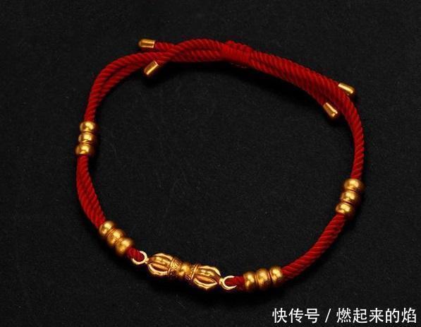 手链|简单洋气又百搭的“金饰”,戴上高级感满满,年轻人佩戴也很时髦