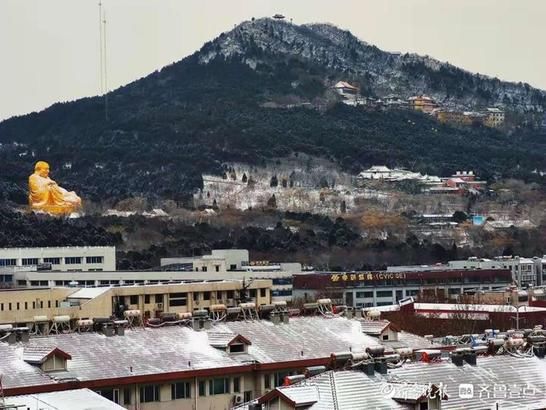 岁末冬深望“雪山”