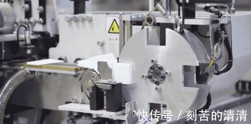 手帕纸，是怎么被叠得整整齐齐并打成小包的