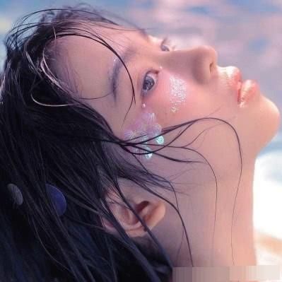 头发|女孩子刚洗完头,尽量做到“这3点”,头发才能迷倒一片异性!