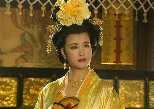 张柬之|武则天退位，百官普天同庆，唯独姚崇在哭，专家：只有他是聪明人