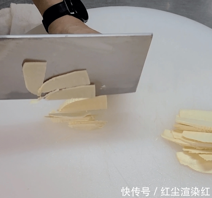 松江话“踏踏滑滑”,打一菜名,你能猜对吗?【爱申活暖心春】