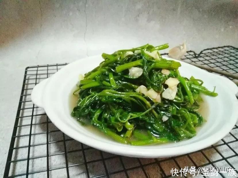 天氣越來越熱,精選23道下酒菜,每一道都是令人無法抵擋的美味
干煸青椒豆腐鮮嫩雞翅鍋炒黃瓜丁茭白木耳炒肉清蒸黃花魚蜜汁陳皮雞翅三鮮腐竹老醋海蜇香辣水煮魚片雞蛋羹彩椒炒豬腰醬香時蔬丸子蒜苔筍絲炒裡脊香菇炒蘆筍可樂雞翅紅燒茄子糖醋咕嚕肉紅燒牛排酒鬼花生馬鈴薯香菇燉雞腿香辣紅燒肥腸剁椒肉末炒青豆蒜香空心菜