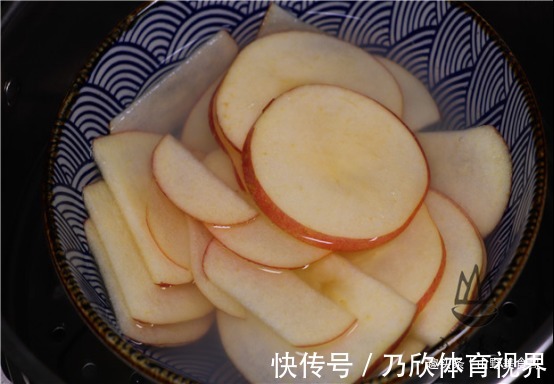 维生素b|苹果加大蒜放锅里蒸一蒸,真是厉害了,作用拿钱都难买,长知识了