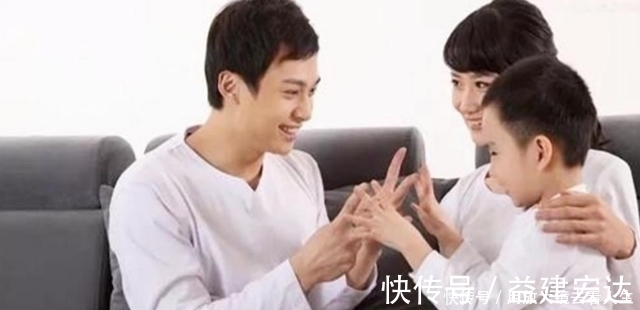 长大|长大聪明的宝宝,幼儿时会有这3种“小动作”,你家娃中了几个?