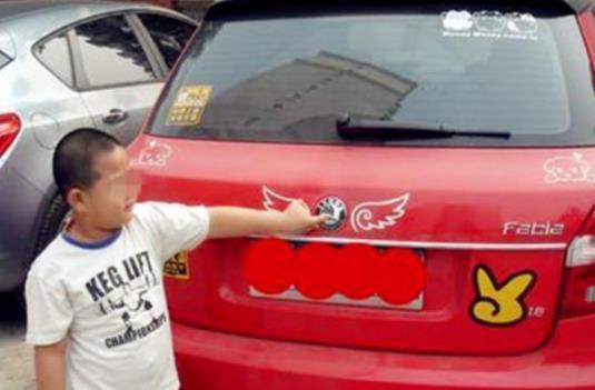 义务教育|幼儿园让孩子画车画房,变相打探家庭背景,家长反套路操作火了