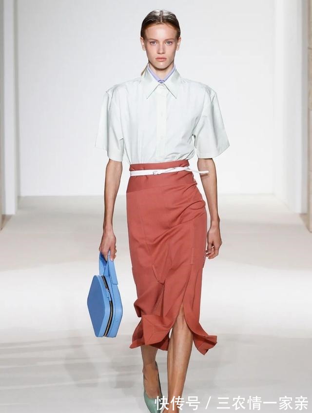 时髦 衬衫+半裙,轻轻松松的时髦!衬衫+半裙,轻轻松松的时髦!