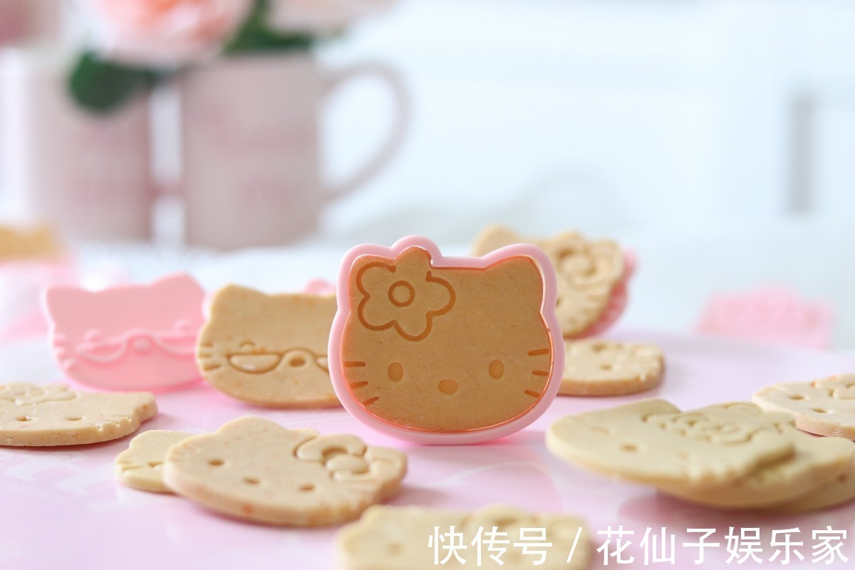 红薯搭配奶粉,做出来美味的饼干,味道香甜极了