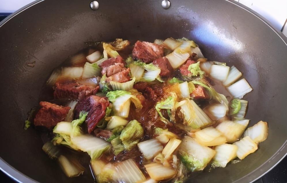 炖土豆|牛肉炖大白菜，健康美味，好吃又营养