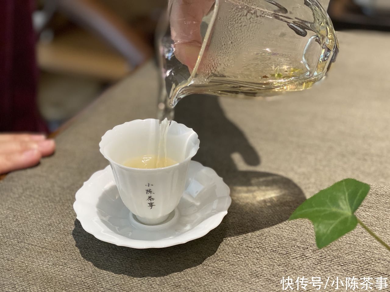 买茶也有潜规则？选岩茶、红茶、白茶，你看重的是品牌还是价格？