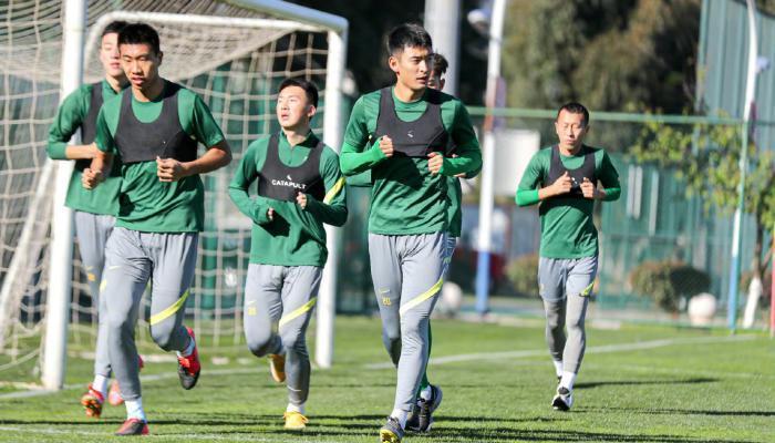 中超|国安首训9大主力缺阵,新援正式亮相,谢峰提出高要求,将补强外援