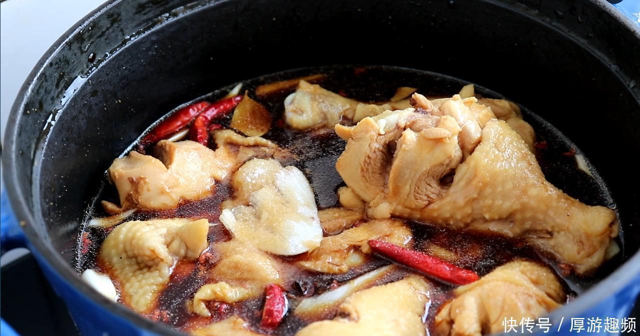 生姜片|鸡腿最好吃的做法,肉香软烂脱骨,一次做一大锅鸡腿不够吃