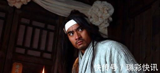 仇琼英$水浒传中,只有一个人可以单挑战胜林冲,但这个人却打不过李逵