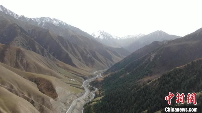 自驾|新晋自驾“打卡”公路，沿途森林雪山草地，趁着国庆假期安排~