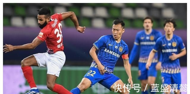 中国足球|国足队长吴曦,“一夜成名惊九野,四方名利尽归来”!
