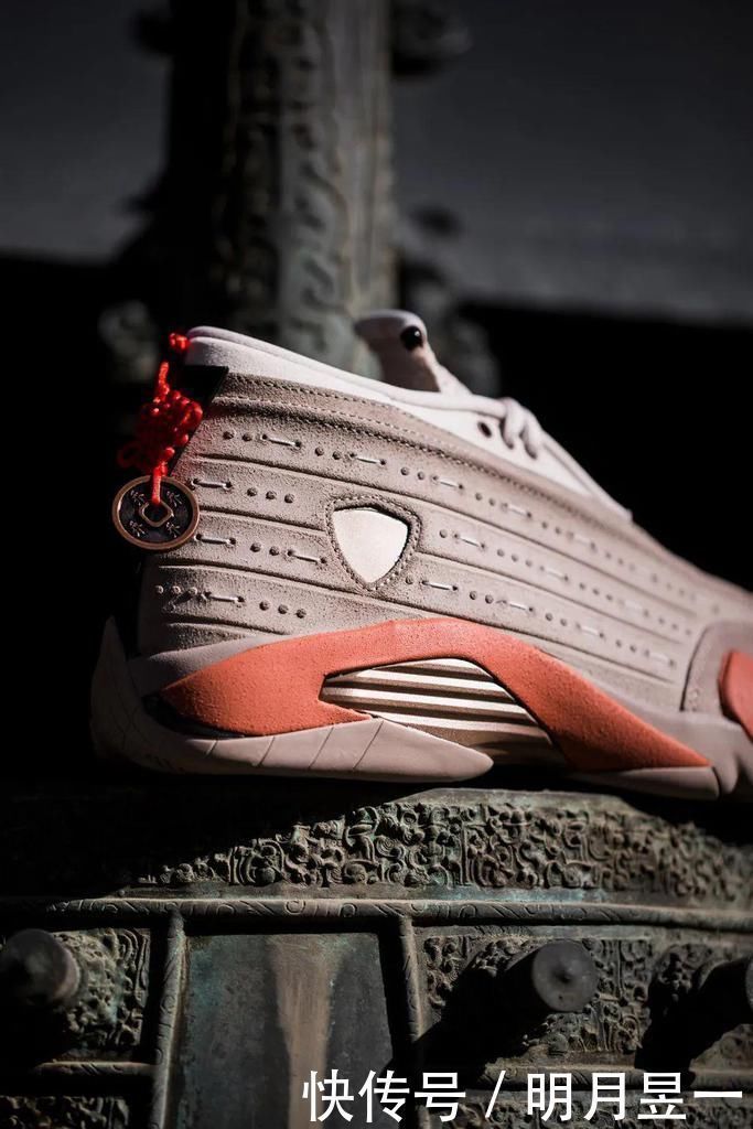 玉石 永远滴神!兵马俑 AJ 套装上脚太帅了!冠希刚晒出隐藏玩法!