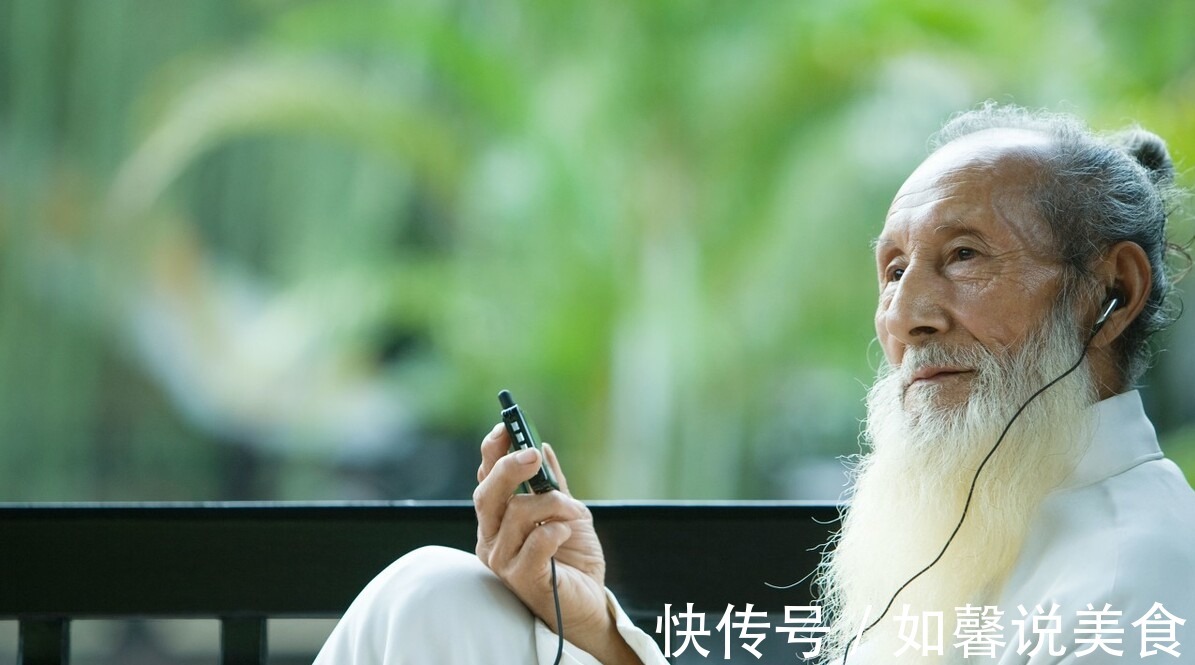 韭菜|长寿老人都不碰的三种菜,不是激素就是农药!看看你是不是还在吃