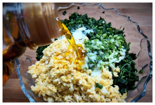 包韭菜馅饺子，直接拌馅就错了！做对这3步，韭菜不出水，更翠绿