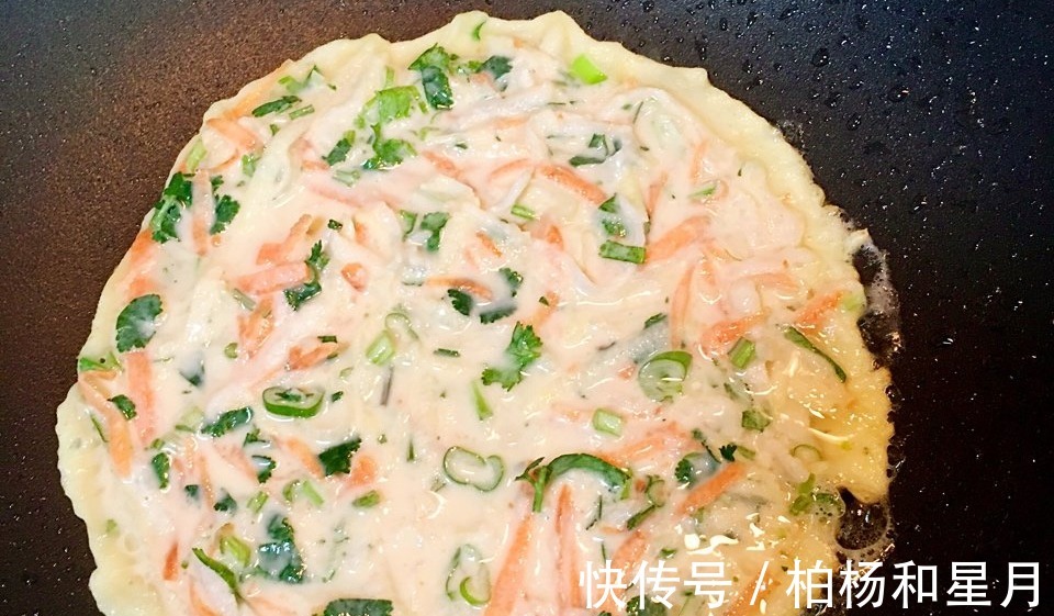 懒人版早餐饼的做法,不揉面不醒面,10分钟出锅,营养均衡更好吃!