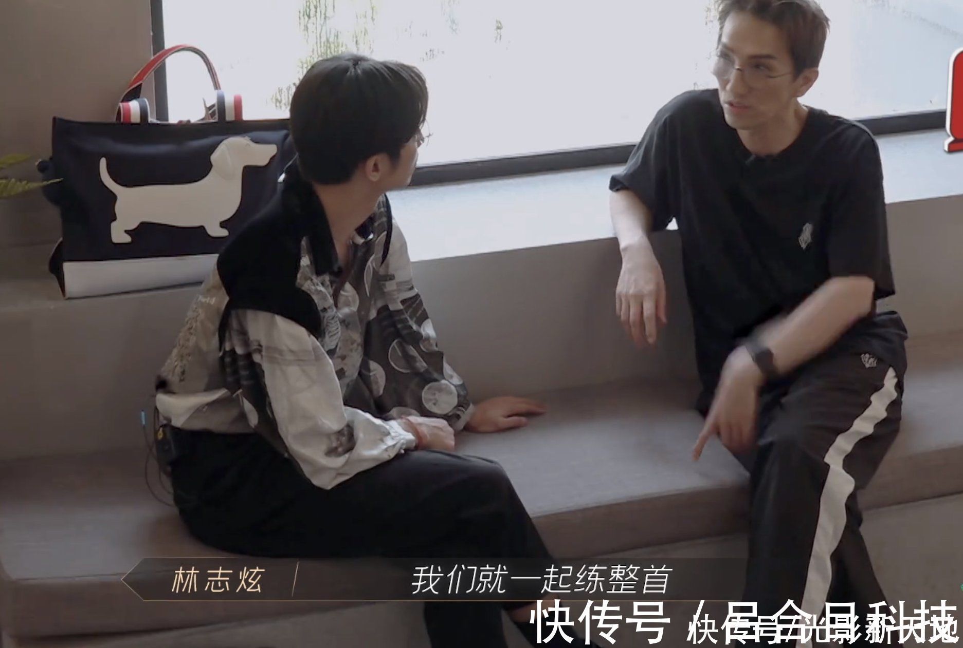 网曝林志炫要退出《哥哥》，节目中表现败好感，过生日没人送礼物