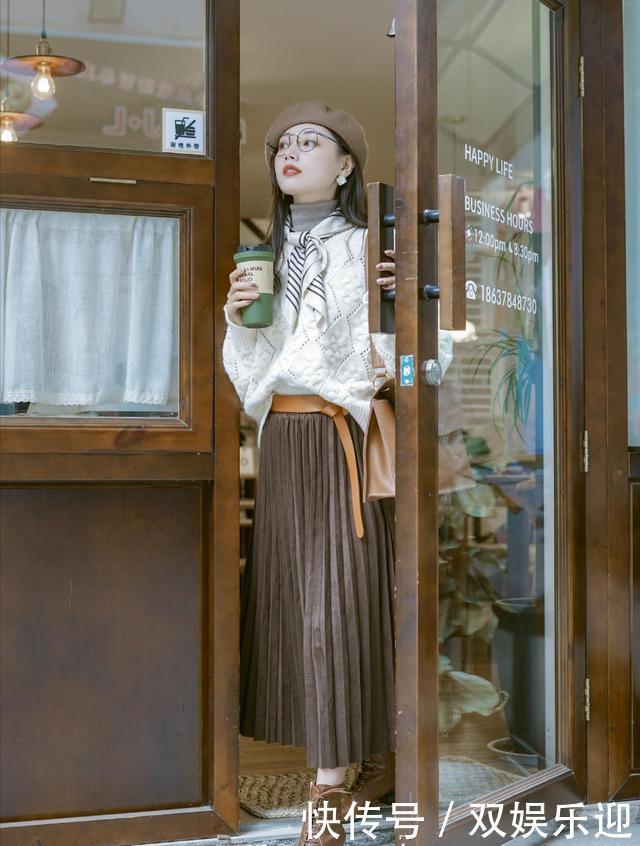 学了那么多搭配还是搭不好,掌握这四种配色,又有档次更赚回头率