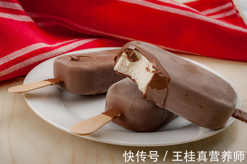 食物|才知道!这5种食物不能空腹吃,受伤的不仅仅是肠胃