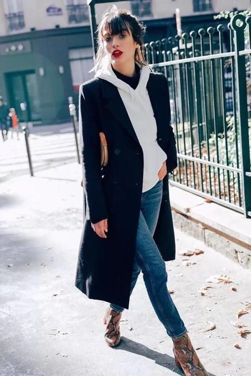 大衣里边穿什么更吸睛？试试“叠穿法”，时髦显品位