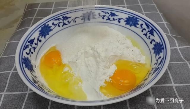 面粉不要烤面包了，掌握正确做法，让你吃一口就爱上，真的太香了