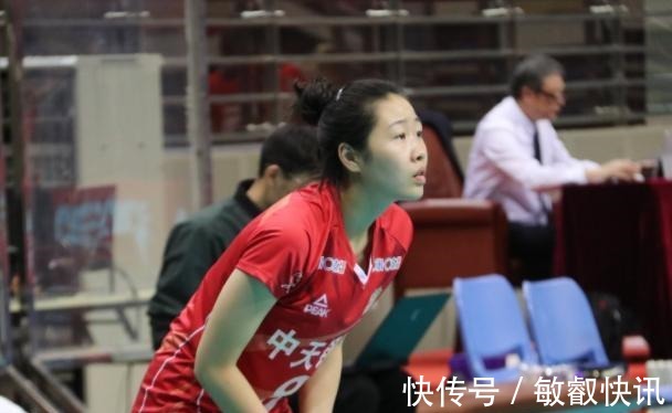 倪非凡|女排名将迎新契机！曾被倪非凡压制无缘首发，现和留洋名将争主力
