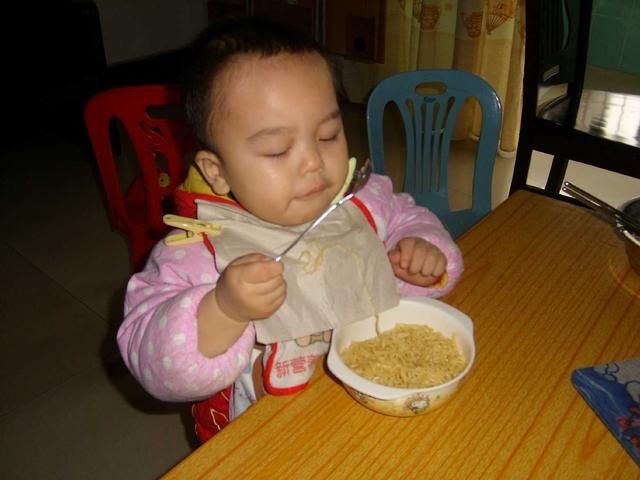 食用盐|一岁是孩子口味培养关键期，如何保护味蕾健康，妈妈奶奶要清楚