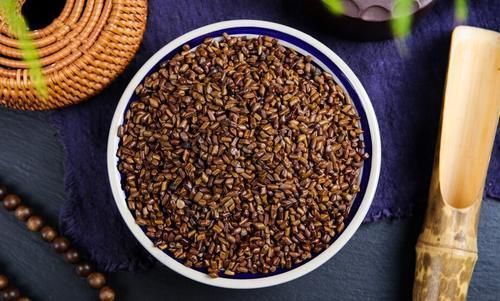 蕨菜|28岁女子养生养出肝硬化？忠告：不想肝功衰竭，3种蔬菜立即撤下餐桌