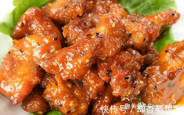 鲜嫩|做糖醋排骨时，用上2个小技巧，排骨又鲜嫩又好吃，许多人不知道