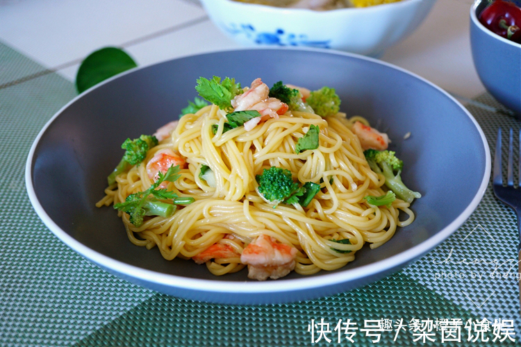 中筋面粉|45岁阿姨的减脂主食,低脂又刮油,每周做5次,春天减肥没那么难